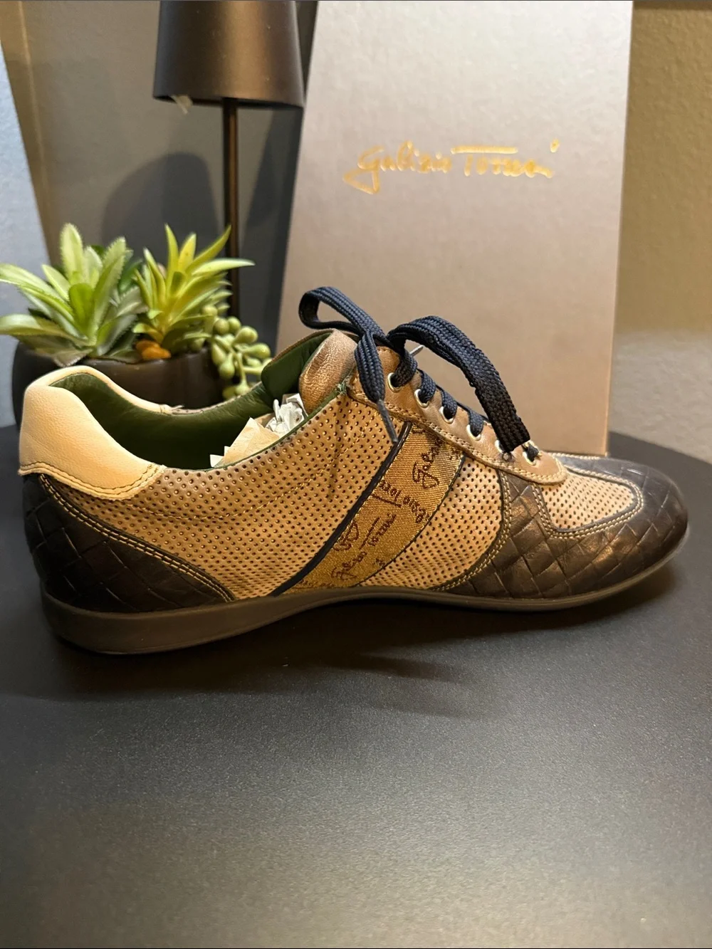 Galizio Torres Men's Tan, Dark Brown and Navy Blue Leather Sneaker